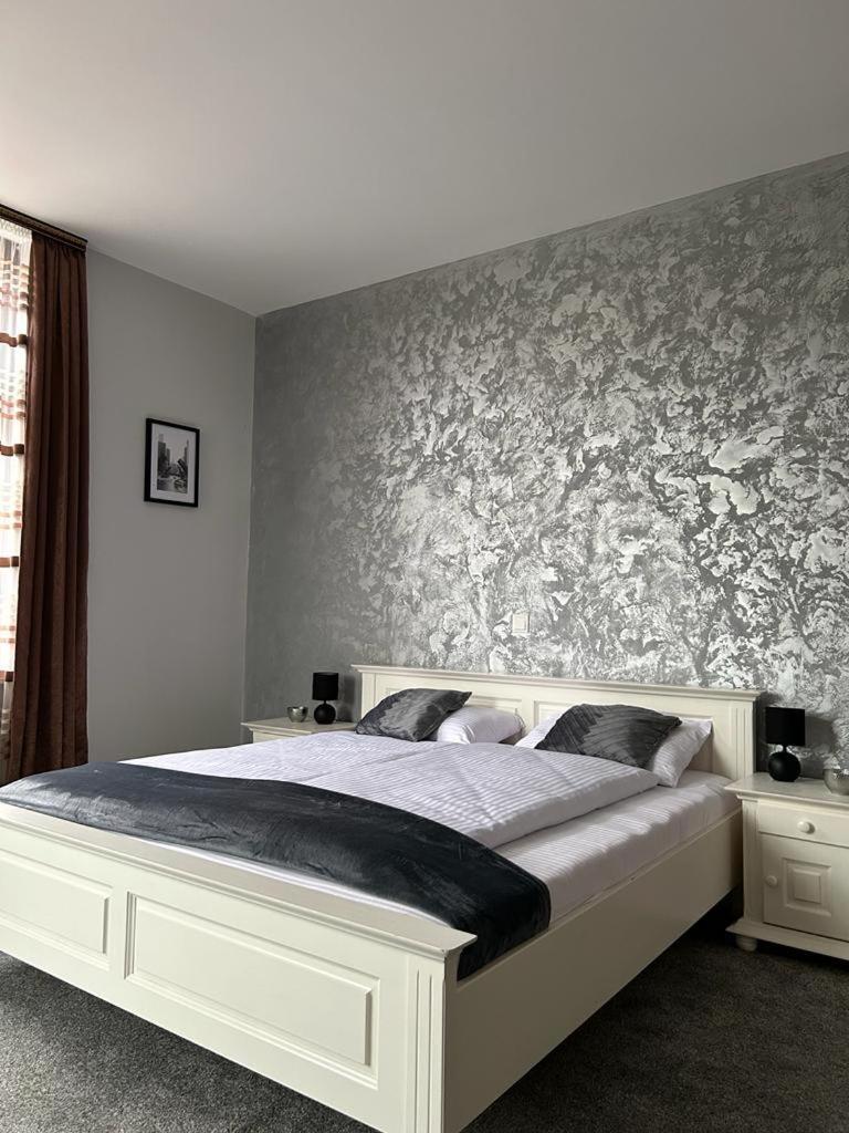 إسن Sia Apartments Hotel المظهر الخارجي الصورة